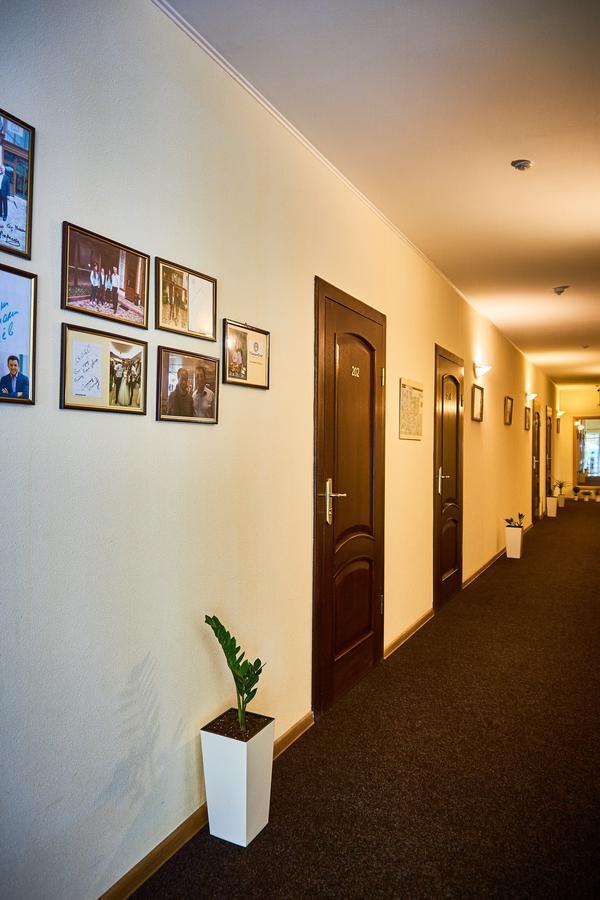 Hotel Leotel Lemberg Exterior foto